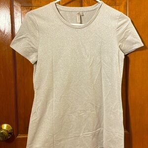 Woman’s banana republic silver/shiny t shirt